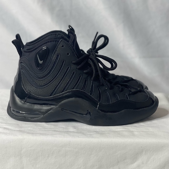 "PRE-OWNED" *RARE FIND* BOYS SIZE 7 NIKE AIR BAKIN SHOE "BLACKOUT" *WORN ONCE* - Picture 2 of 9